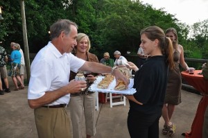 2-outdoor-nashville-zoo-wedding-venue-bridal-shower-rehearsal-dinner.jpg(1)