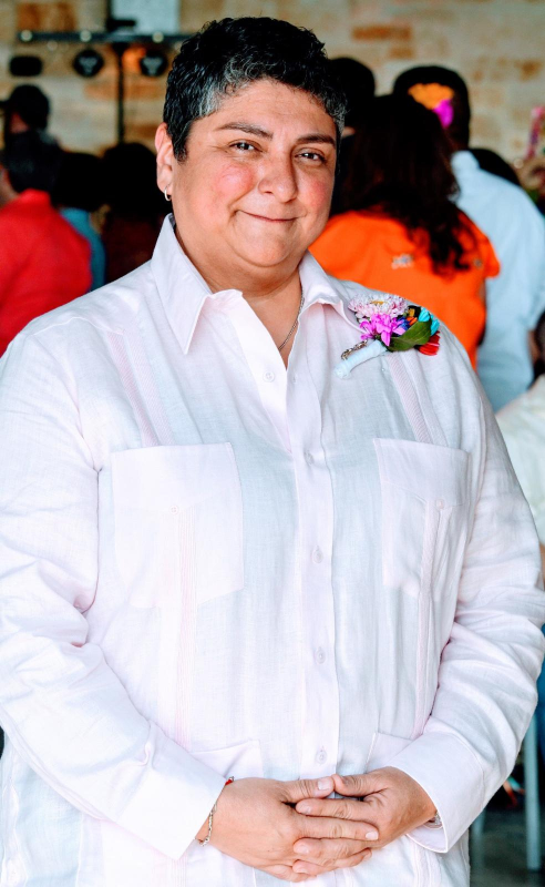 Kathy Gonzales officiant with Texas Wedding Ministers smiling at wedding in San Antonio 