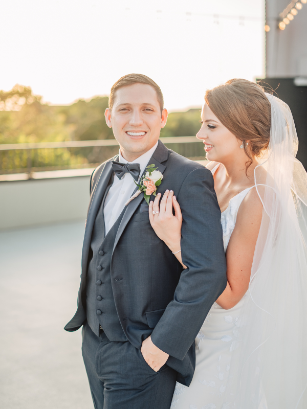 Texas Wedding Ministers couple posing for photos after wedding ceremony