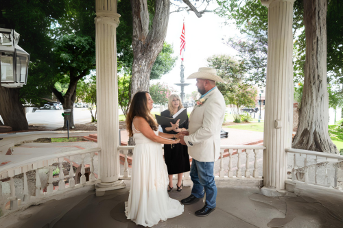Female Non-denominational Wedding Officiant Minister Mary Adams Eck
