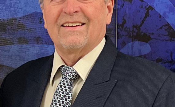 Pastor Travis Evins headshot photograph